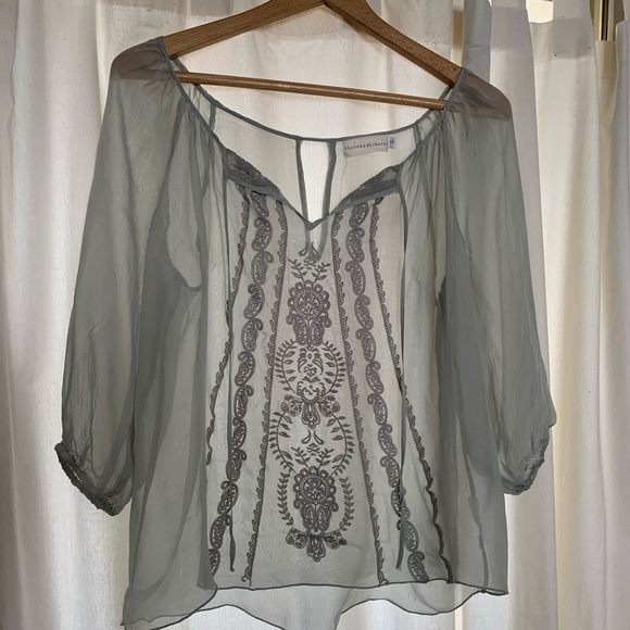 love and liberty Tops - Love and liberty silk top